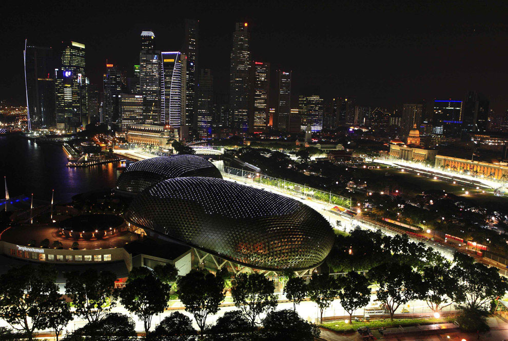 Фото ночного Сингапура