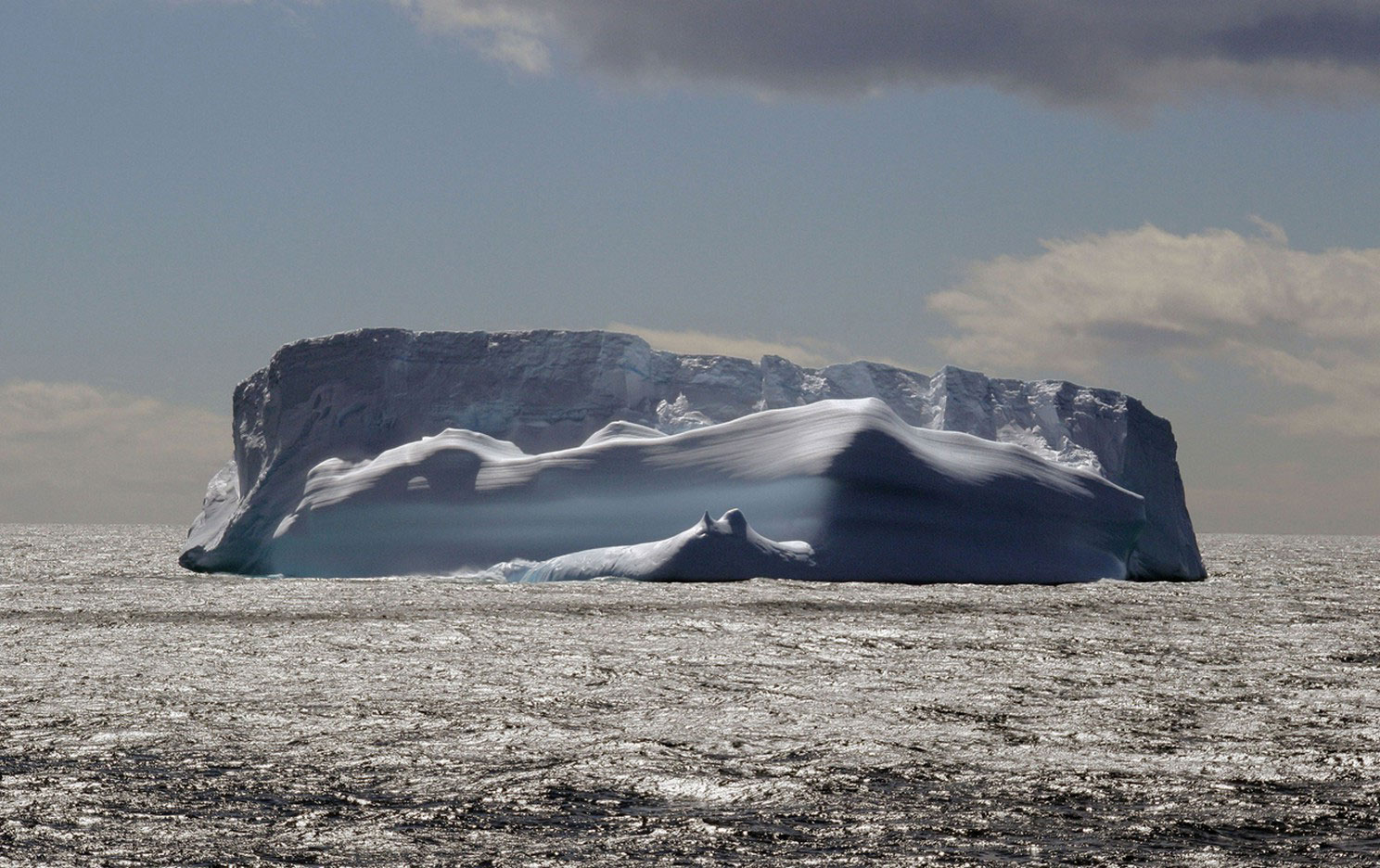 Айсберг в Южном океане