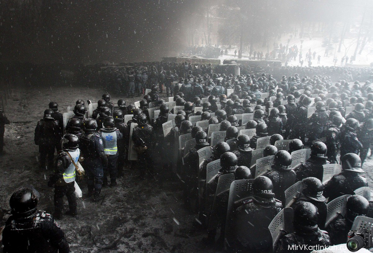 Украинская милиция штурмовала баррикады