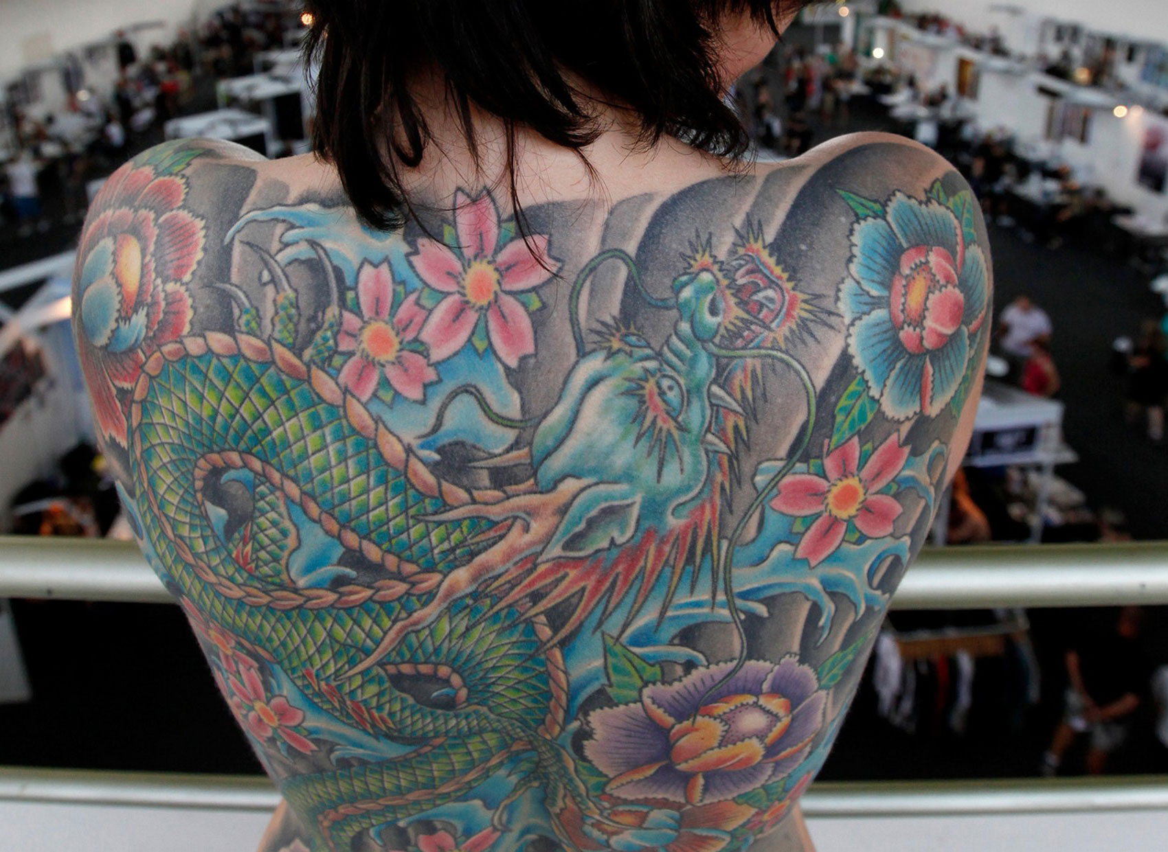 татуированная спина
