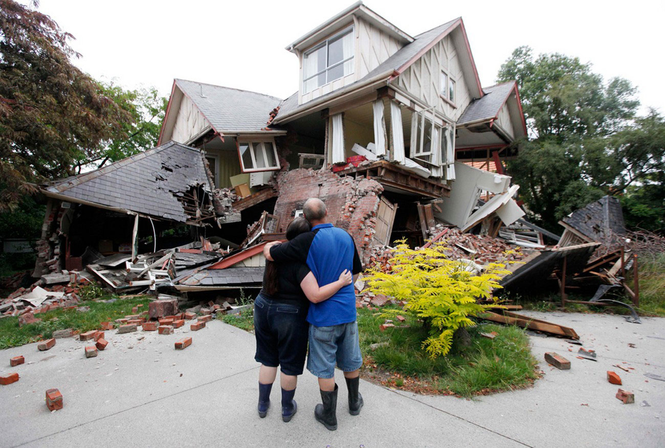 разрушенный землетрясением дом, фото Новой Зеландии