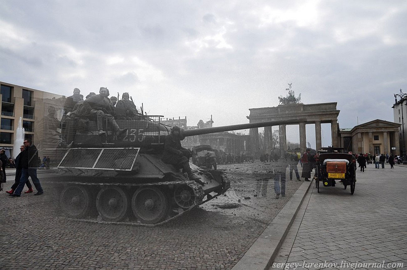 Танк с бойцами у Бранденбургских ворот